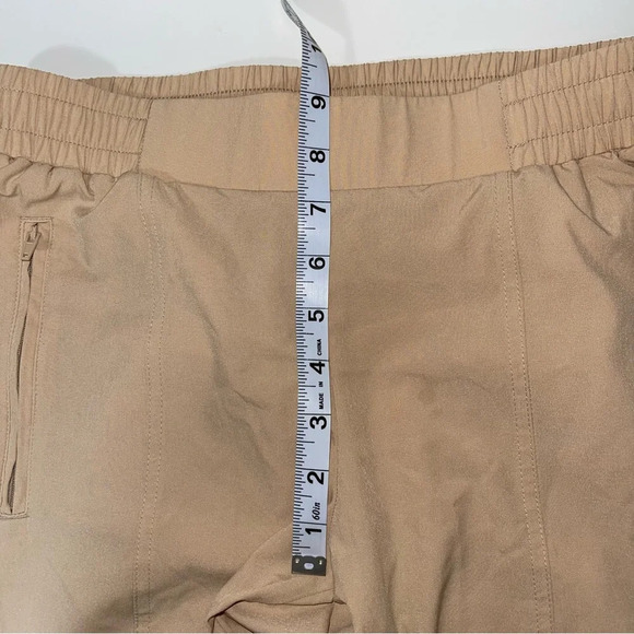 Old Navy StretchTech Tan Mid-rise Zip Ankle Relaxed Jogger Pants Small Women’s - Picture 9 of 13